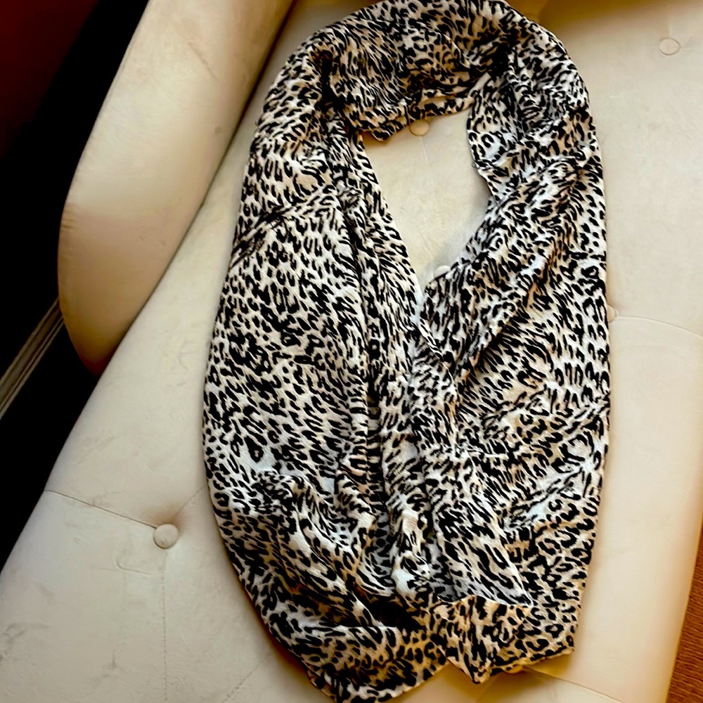 Animal print infinity scarf